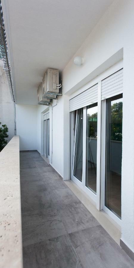 Vintage Apartment Duce Exterior photo